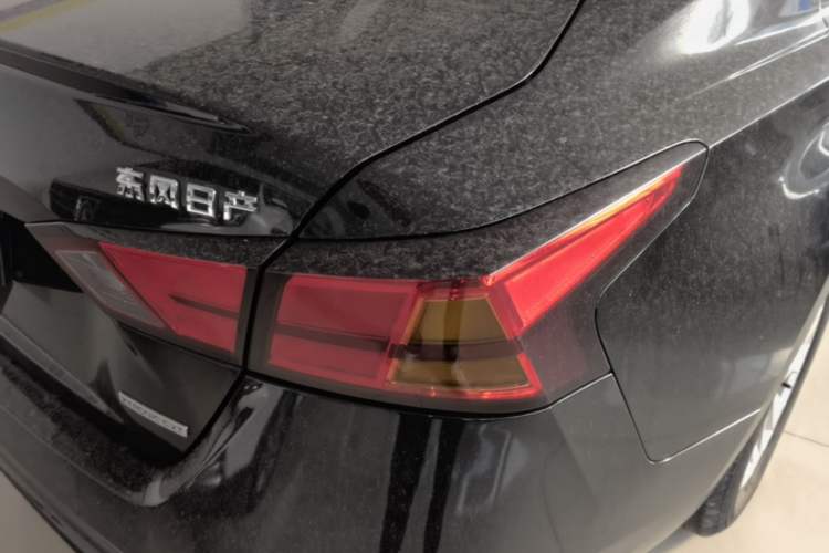 Used Nissan Teana 2019 2.0L XL Comfort Edition Right Rear Taillight