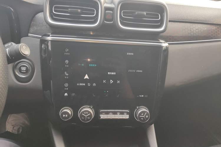 Used Lynk & Co 02 2018 1.5T DCT Two-Wheel Drive Pro Version China V Emission Standard Audio And AC Panel