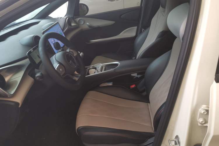 Used BYD Dolphin 2023 420 km Fashion Edition Left Front Seat