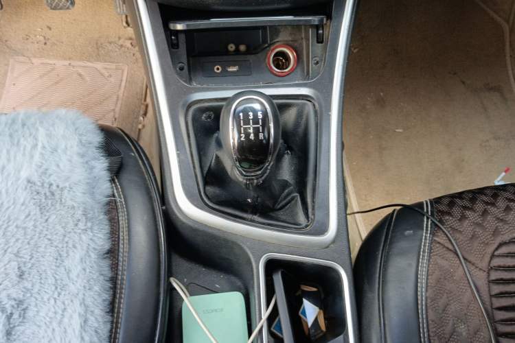 Used Baojun 560 2015 1.8L manual Comfort trim level
