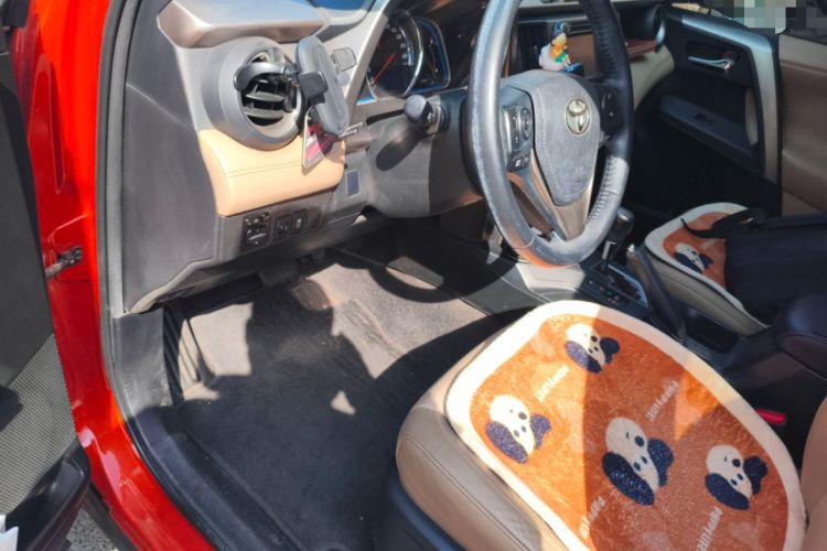 Used Toyota RAV4 2013 2.0L CVT Four-Wheel Drive New Edition
