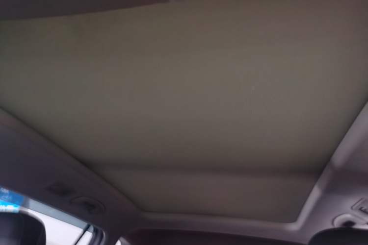 Used Volkswagen Tiguan L 2023 Facelifted 380TSI Automatic All-Wheel Drive R-Line Plus Version 7-Seater Headliner