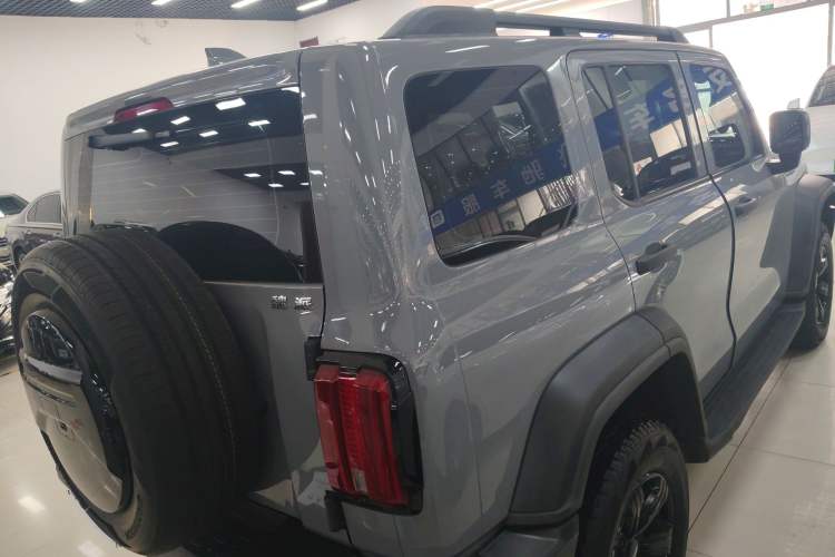 Used Tank 300 2021 Off-Road Edition 2.0T Conqueror Rear Right 45 Deg