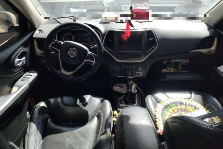 Used Jeep Cherokee 2017 2.4L Leading Smart Edition
