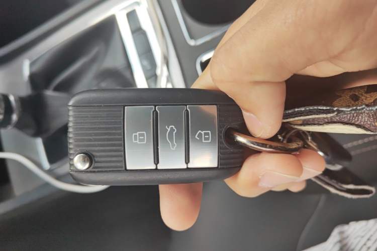 Used Roewe i6 2019 PLUS 1.6L CVT 4G Connected Flagship Deluxe Edition
