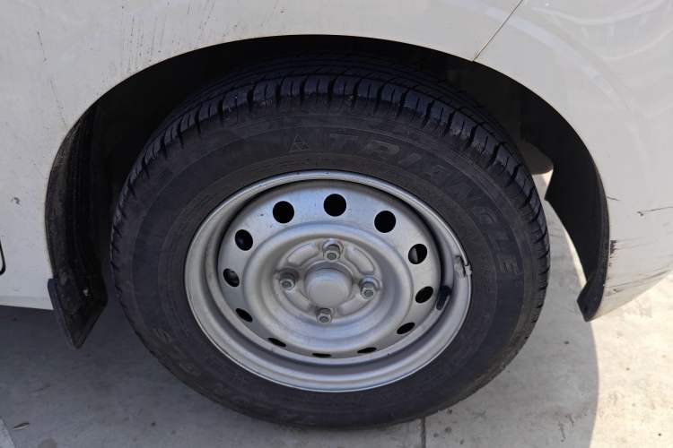 Used Wuling Hongguang V 2022 1.5L Jingqu Edition Electric-Assist LAR