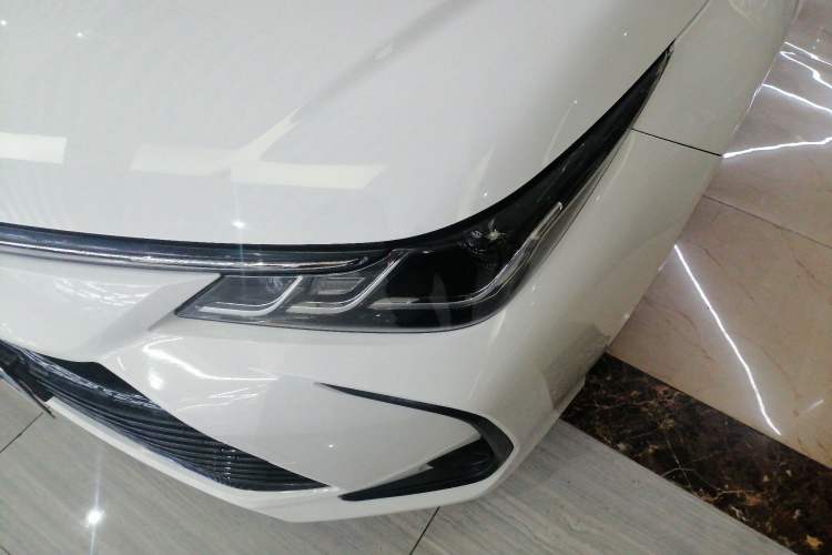 Used Toyota Corolla 2021 Dual-Motor 1.8L E-CVT Elite Edition
