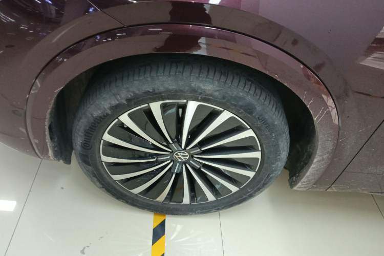 Used Volkswagen Viloran 2020 380TSI Prestige Edition
