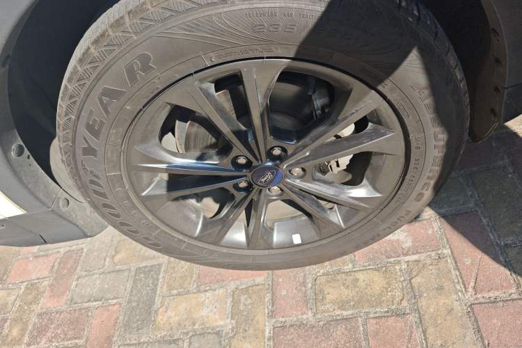 Used Ford Kuga 2019 EcoBoost 180 Two-Wheel-Drive Platinum Edition China VI Standard