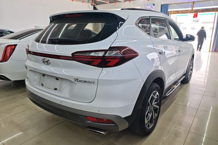 Used Hyundai Tucson 2019 280TGDi Dual-Clutch Two-Wheel Drive Fashion Edition China VI Standard