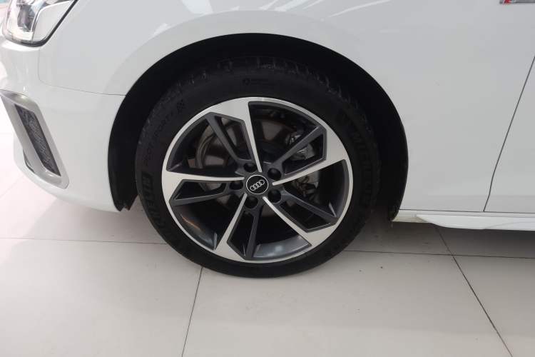 Used Audi A4L 2024 40 TFSI Fashion Dynamic Model
