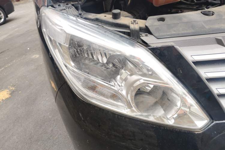 Used FORTHING Lingzhi PLUS 2022 Travel Edition 2.0L Manual Comfort Version 7 Seats
