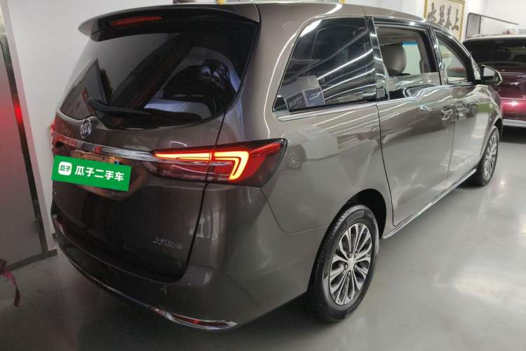 Used Buick GL8 2023 Land Executive Class Smart Enjoyment Model
