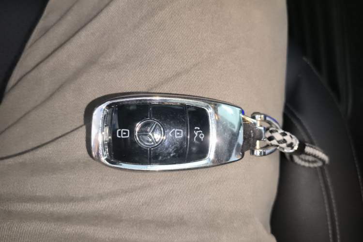 Used Mercedes-Benz E-Class 2017 E 300 L Sporty and Stylish Model