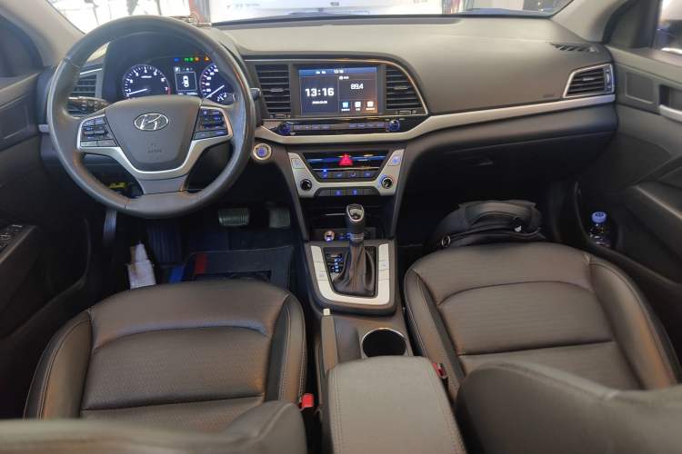 Used Hyundai Elantra (6th Generation / Lingdong) 2016 1.6L Automatic ZhiXuan · Luxury Version
