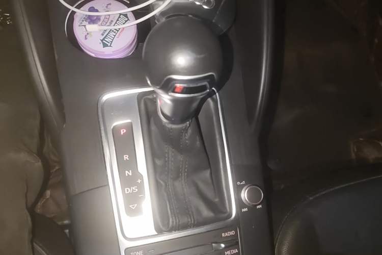 Used Audi A3 2015 Limousine 35 TFSI Millionth Anniversary Comfort Model Gear Lever