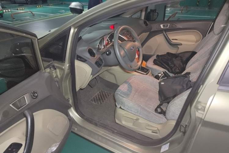 Used Ford Fiesta 2011 Sedan 1.5L Automatic Fashion Edition
