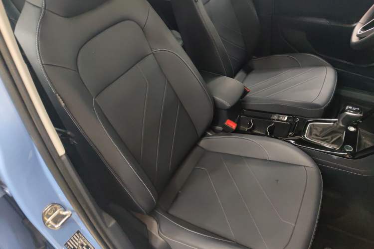 Used Volkswagen Tharu 2025 NewRui 300TSI Prestige Edition Right Front Seat