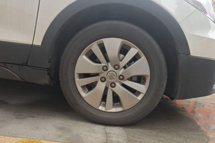 Used Suzuki S-Cross 2014 1.6L CVT Two-Wheel Drive Entry Model
