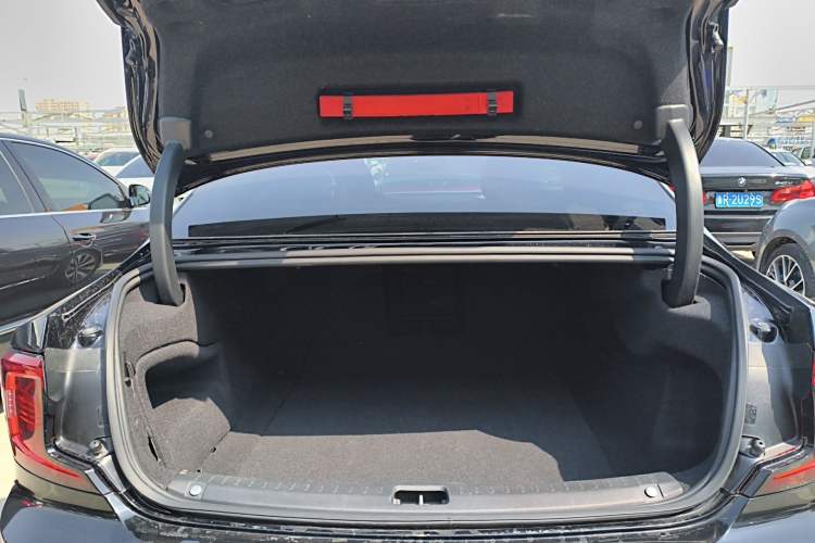 Used Volvo S90 2023 B5 Zhiyuan Luxury Edition