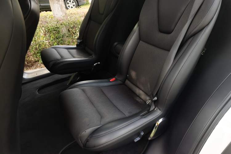 Used Tesla Model X 2017 X 100D Long Range Edition Left Rear Seat