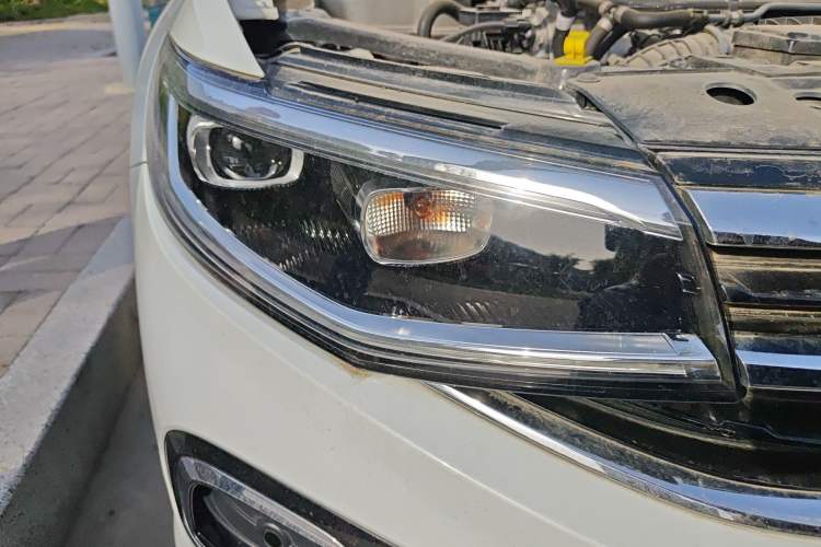 Used Volkswagen Bora 2023 300TSI DSG Prestige Edition Right Front Headlight