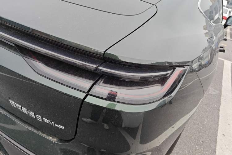 Used Geely Galaxy 8 2025 130km EM-P Starship Edition
