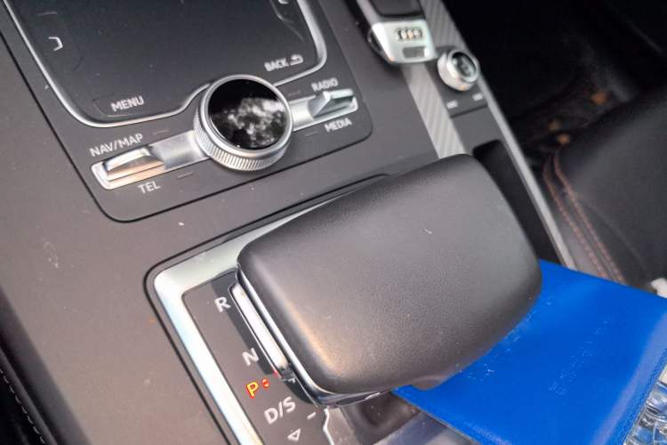 Used Audi Q5L 2018 45 TFSI Prestige Fashion Edition China V Emission Standard
