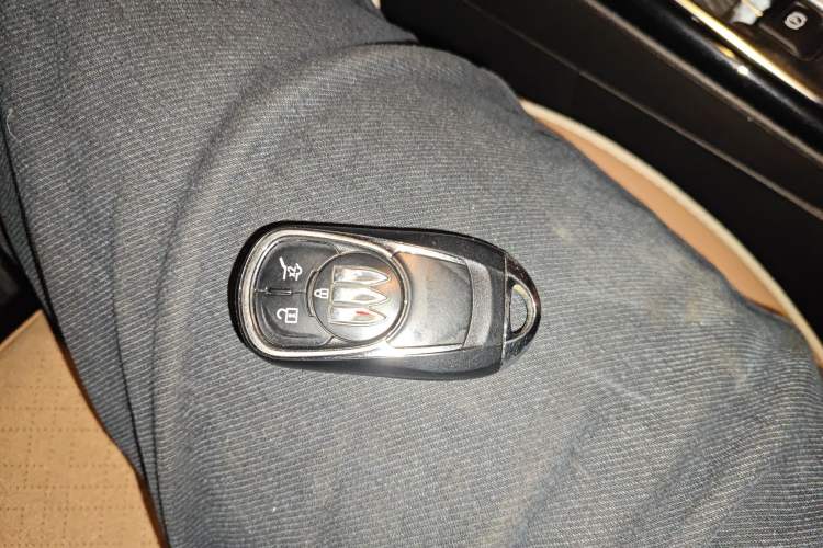 Used Buick Encore PLUS 2023 Smart Fun Edition