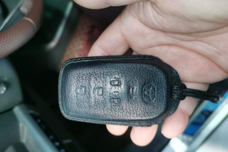 Used Toyota Sienna 2023 2.5L Hybrid Platinum Edition