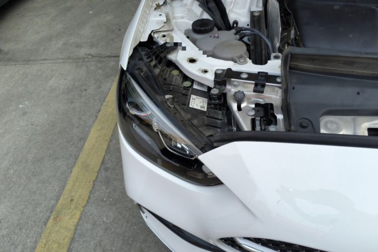 Used Mercedes-Benz C-Class 2023 C 260 L Sport Edition Right Front Headlight