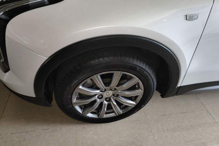 Used Cadillac XT4 2018 28T Four-Wheel Drive Leading Model
