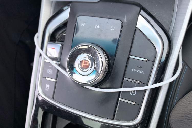 Used Geely Auto Emgrand GSe 2018 Zunshang Model Gear Lever