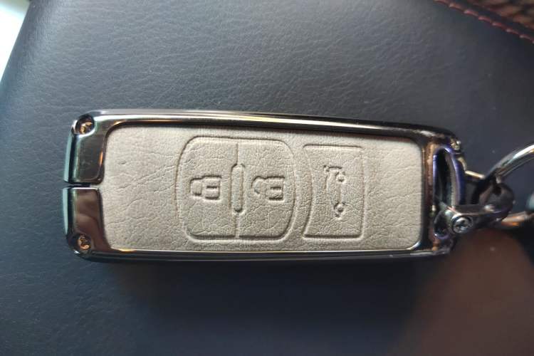 Used Mazda Atenza 2014 2.0L Blue Sky Luxury Edition
