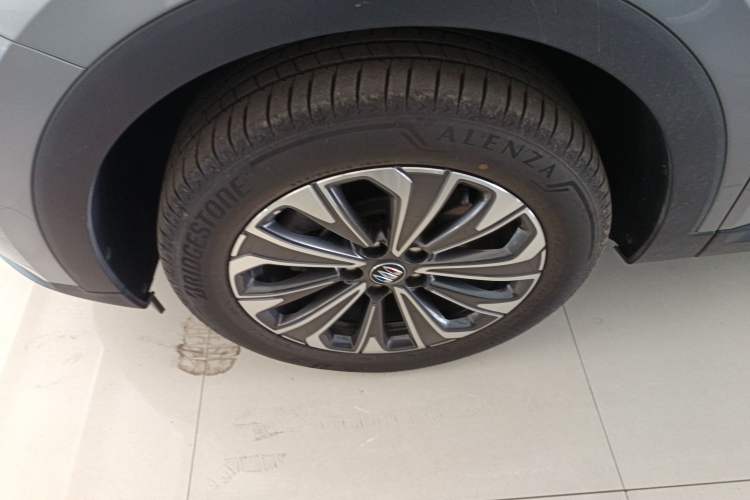 Used Buick Envision 2025 25T Entry-Grade Platinum Edition