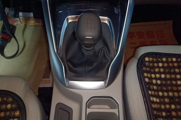 Used SAIC MAXUS G50 2023 1.5T Manual Comfort A Gear Lever
