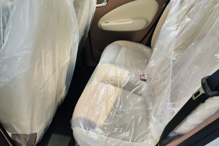 Used Wuling Hongguang MINIEV 2025 Four-Door Version Advanced Edition Left Rear Seat