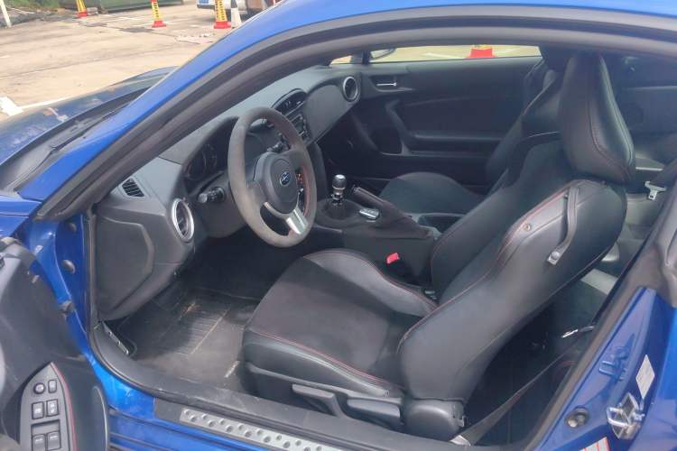 Used Subaru BRZ 2015 2.0i Manual Model