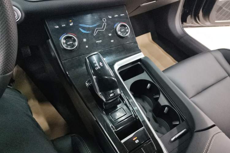 Used Bestune B70 2023 Third Generation 1.5T Automatic Enjoyment Version