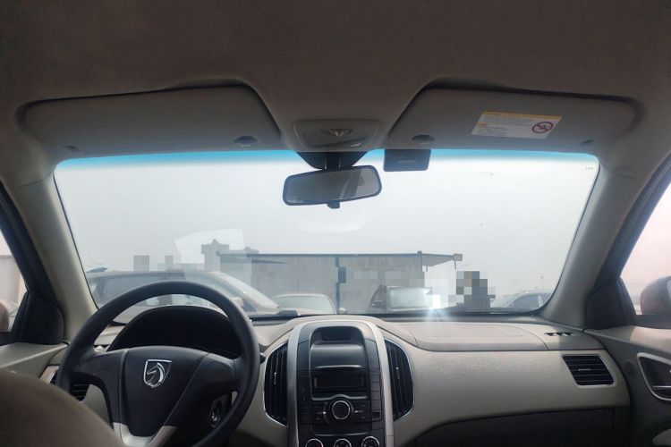 Used Baojun 630 2012 1.5L DVVT manual comfort version Headliner