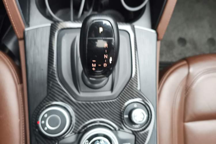 Used Alfa Romeo Stelvio 2017 2.0T 200HP Luxury Edition