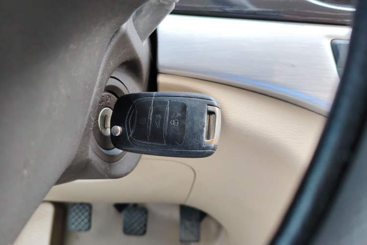 Used Baojun 730 2016 1.5L Manual Comfort Version 7 Seats China V Emission Standard