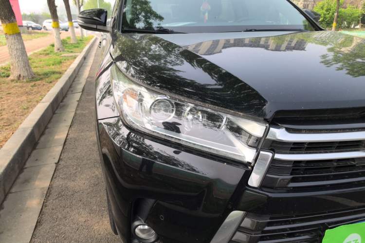 Used Toyota Highlander 2018 2.0T Four-Wheel Drive Prestige Version 7 Seats China VI Standard