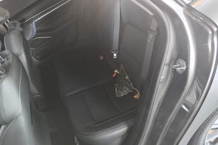 Used Geely Auto Emgrand 2022 4th Generation 1.5L CVT Luxury Model Left Rear Seat