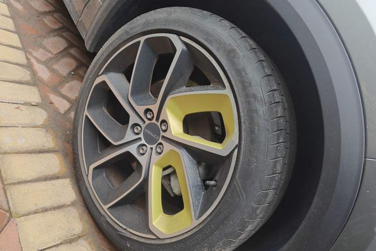 Used Lynk & Co 05 2020 2.0TD Two-Wheel Drive Shine Halo
