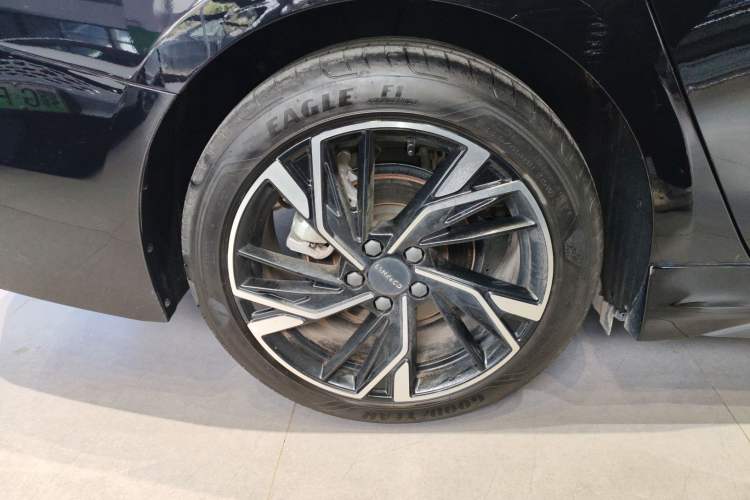 Used Lynk & Co 03 2023 2.0TD DCT JingPro Exterior 5