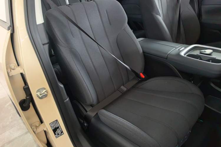 Used AION UT 2025 330 Starlight Edition
