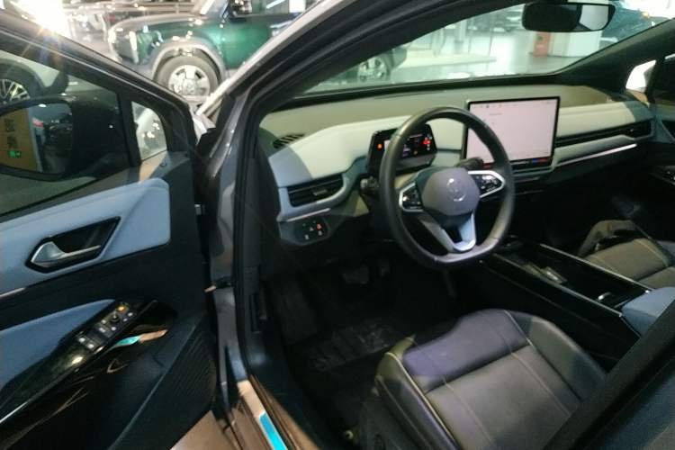 Used Volkswagen ID.4 X 2025 Smart Version Pure & Intelligent Enjoyment Edition