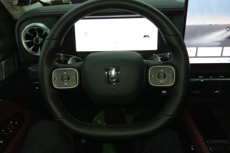 Used Tank 300 New Energy 2025 Hi4-T