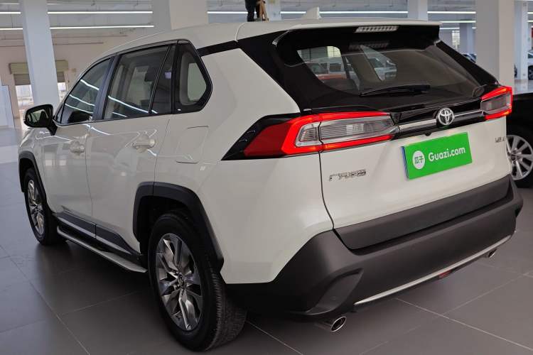 Used Toyota Wildlander 2022 2.0L CVT Two-Wheel Drive Luxury Edition
